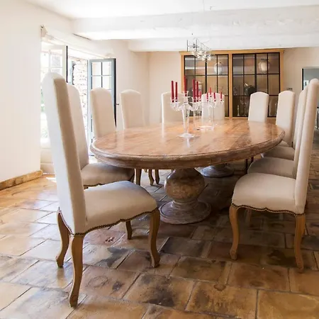 La Bouillabaisse Sleeps 10 Pool Air Con Wifi فيلة